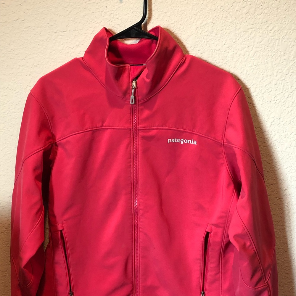 Patagonia Softshell - Women’s size L!